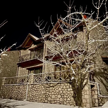 Petradi @ Agoriani-parnassus Chalet